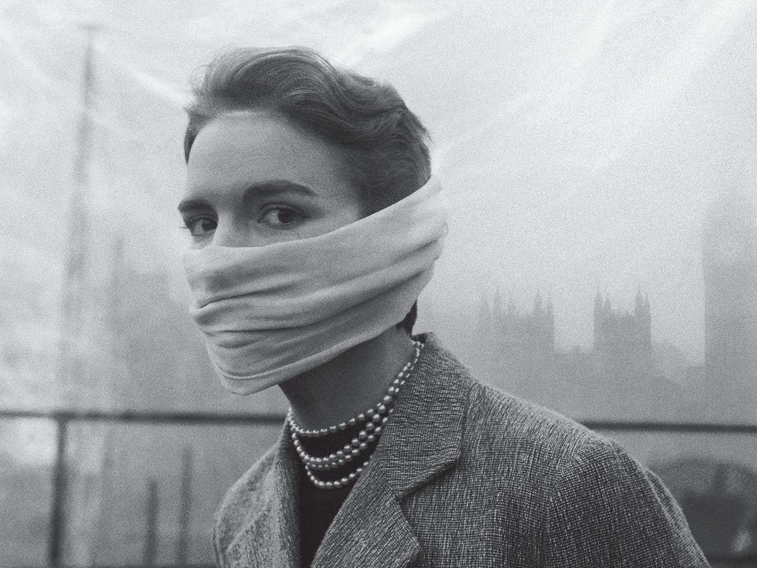 สุภาพสตรีชาวลอนดอนป้องกันหมอกพิษอย่างคงความสวยงาม l ภาพจาก หน้าปกหนังสือ Death in the air